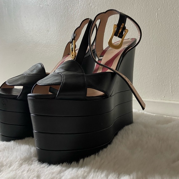 Gucci Kingsnake High Platform Heels Black sz 37.5 - Picture 2 of 10